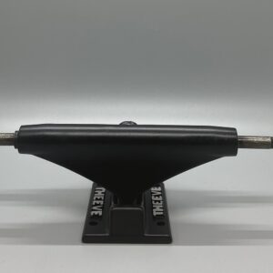 Theeve Classic Black Trucks 5.5″