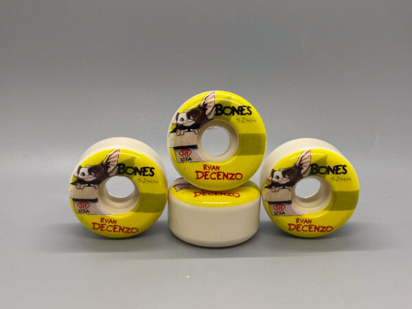 Bones STF Ryan Decenzo 52mm