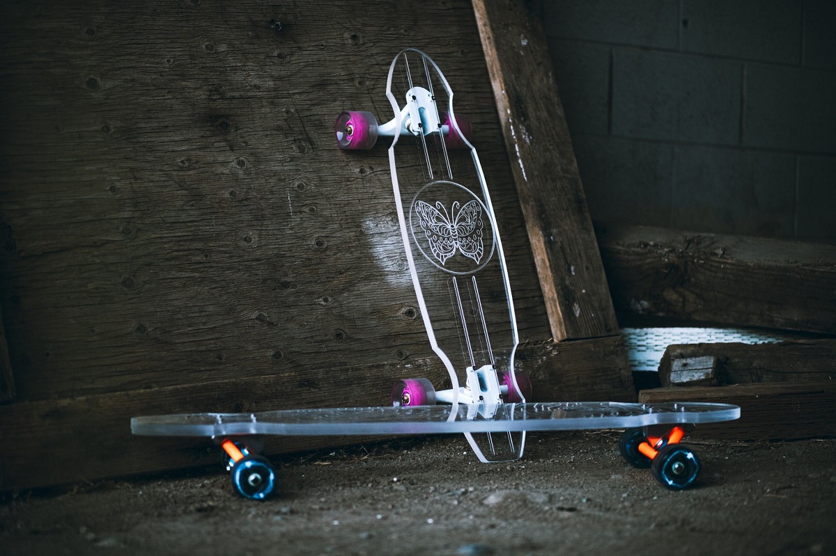 Read more about the article How to Choose a Longboard: The Parts Guide