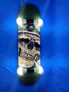 Skateboard lamp skate deck night
